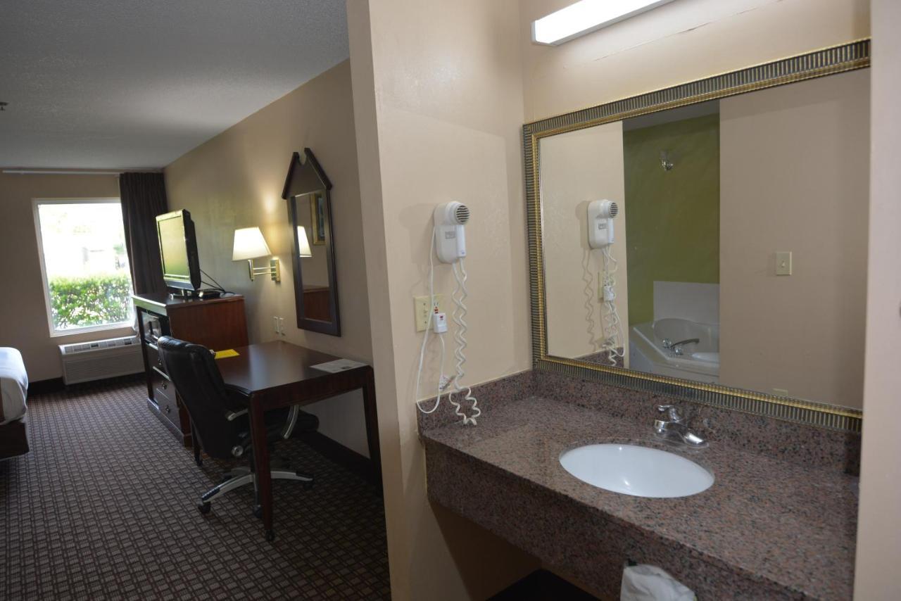 Jameson Inn And Suites Hazelhurst Hazlehurst Zewnętrze zdjęcie